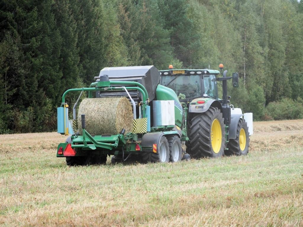 Kombinovaný lis Agronic AMC kuva 12