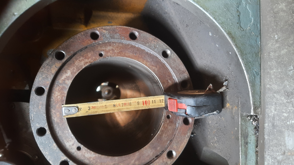 VDF BOHRINGER CNC vezérlés NCT 90 Kapacitás 1000/ 3000 Csúszóval 670 Orsós fúrás 128 Vezetékek köszörülés kuva 2