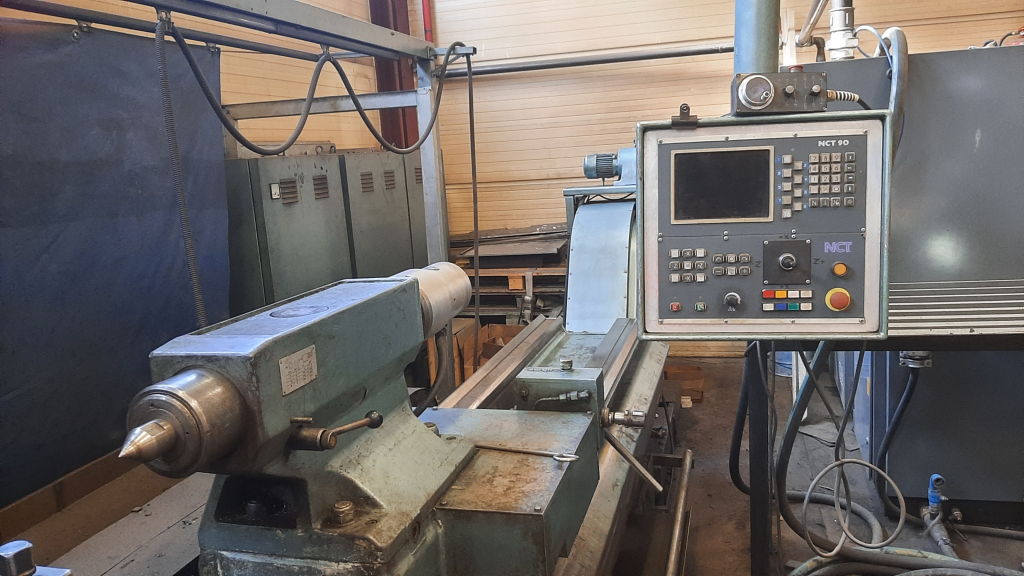 VDF BOHRINGER CNC vezérlés NCT 90 Kapacitás 1000/ 3000 Csúszóval 670 Orsós fúrás 128 Vezetékek köszörülés kuva 6