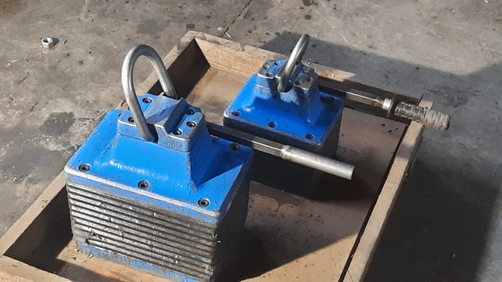 MAGNETISKA LYFTARE 800kg och 400kg
