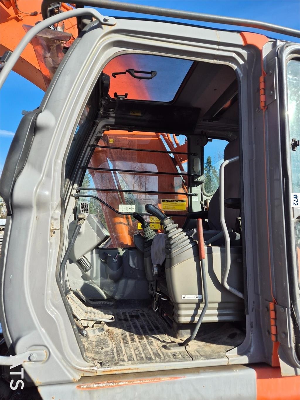 Hitachi Zaxis 225USR LC kuva 9