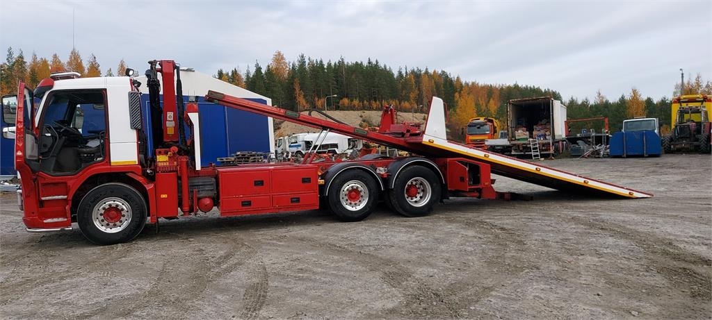 Volvo FM9 6x2 kézi daruval kuva 11