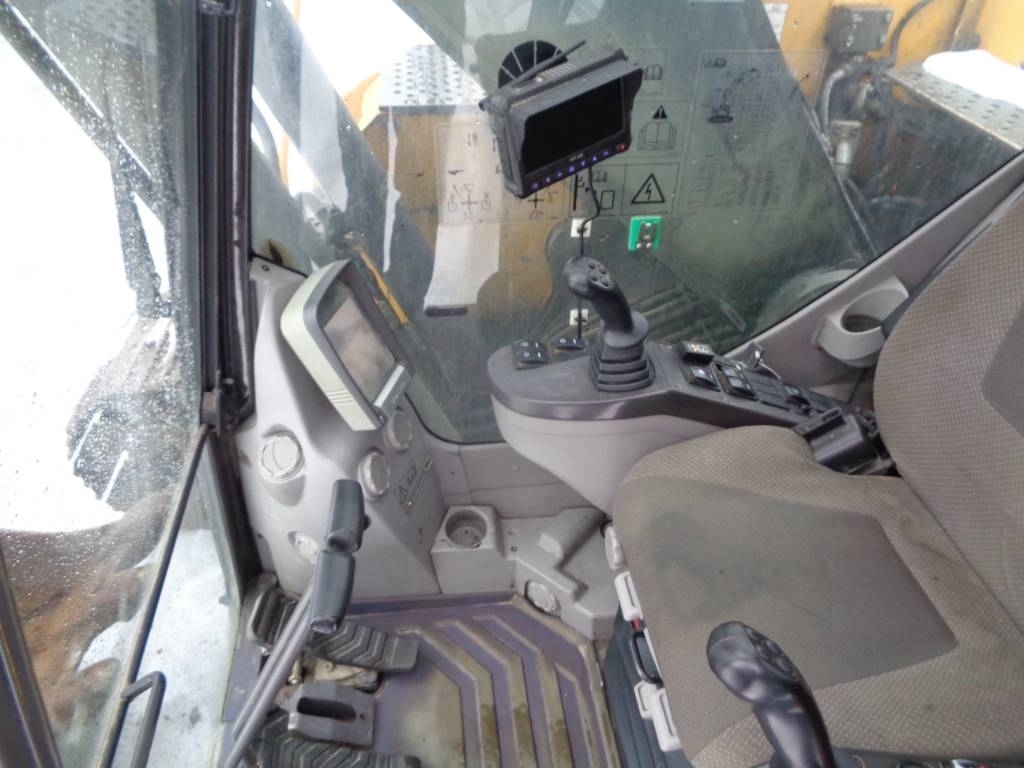 Volvo ECR 305CL kuva 8