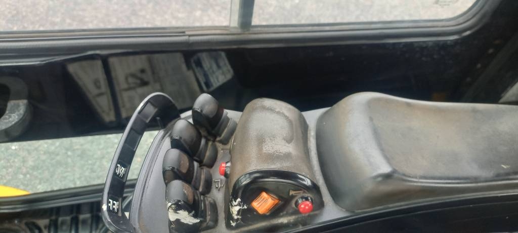 Hyundai 30 D kuva 8