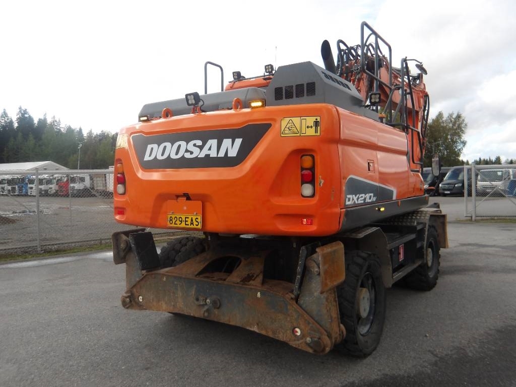 Doosan DX 210 WE kuva 3