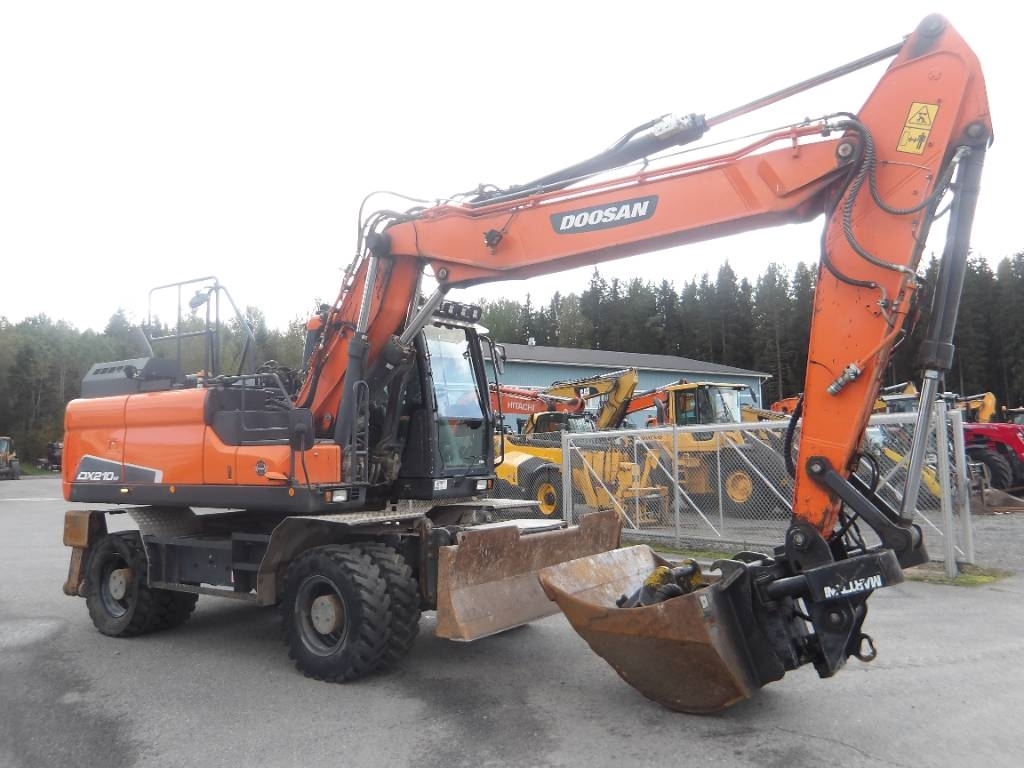 Doosan DX 210 WE kuva 5
