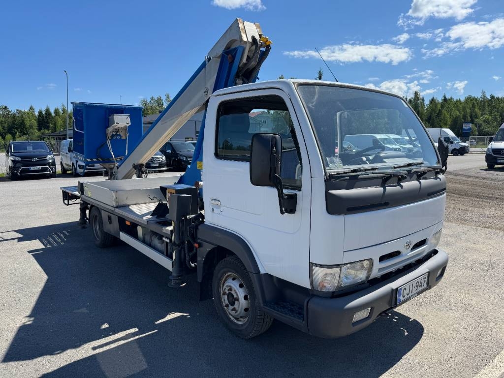Nissan 120 Multitel 160 10V átvizsgálás 1/25 kuva 3