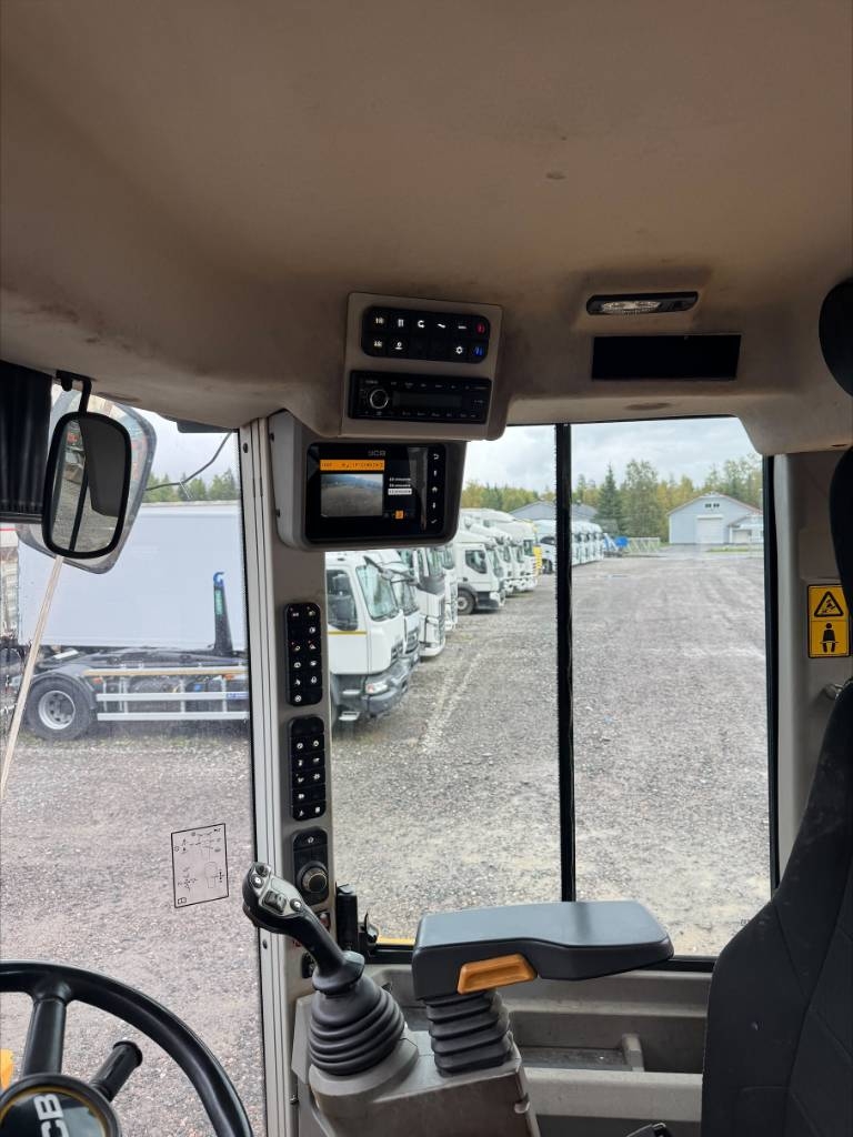 JCB 427 HT kuva 11