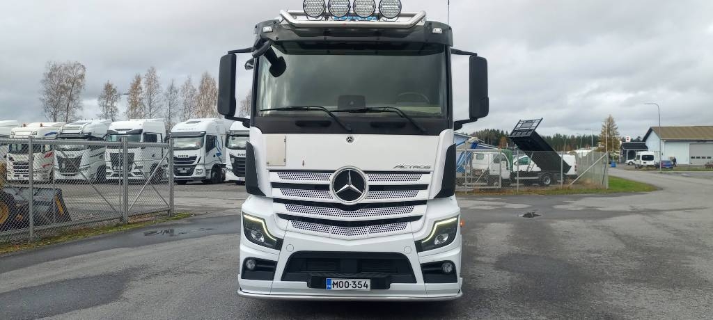 Mercedes-Benz Actros L2553 6x2 kuva 2