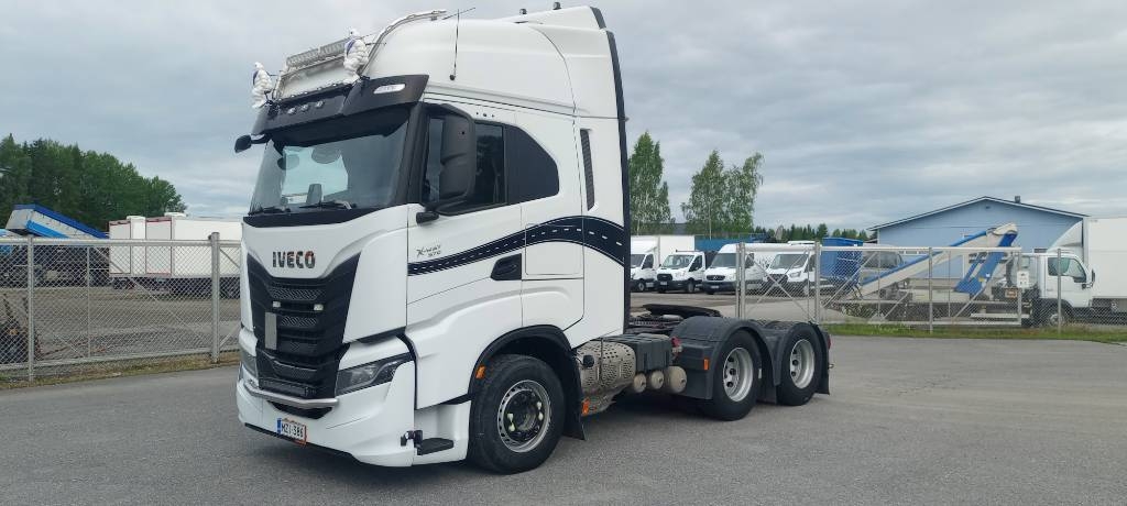 Iveco AS440 XTZ 6x4 kuva 2