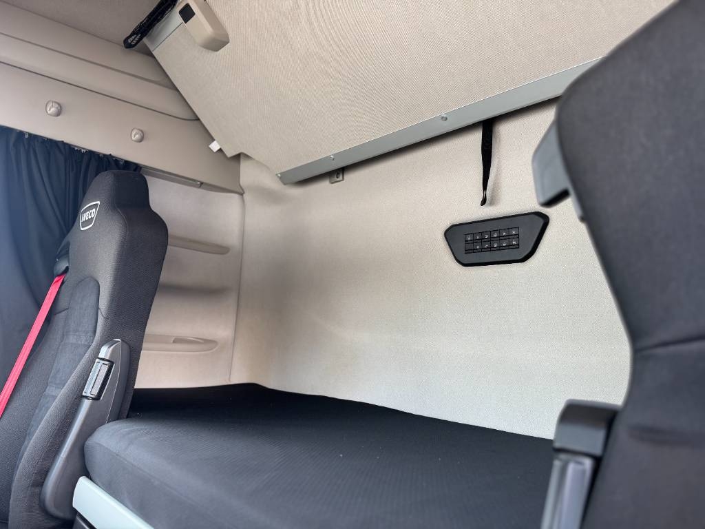 Iveco S-Way AS440S49 kuva 11