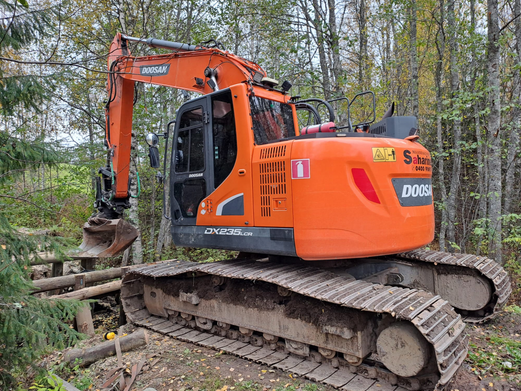 DOOSAN DX 235 LCR-5 STEEWRIST 10/10+LUISKAKAUHA