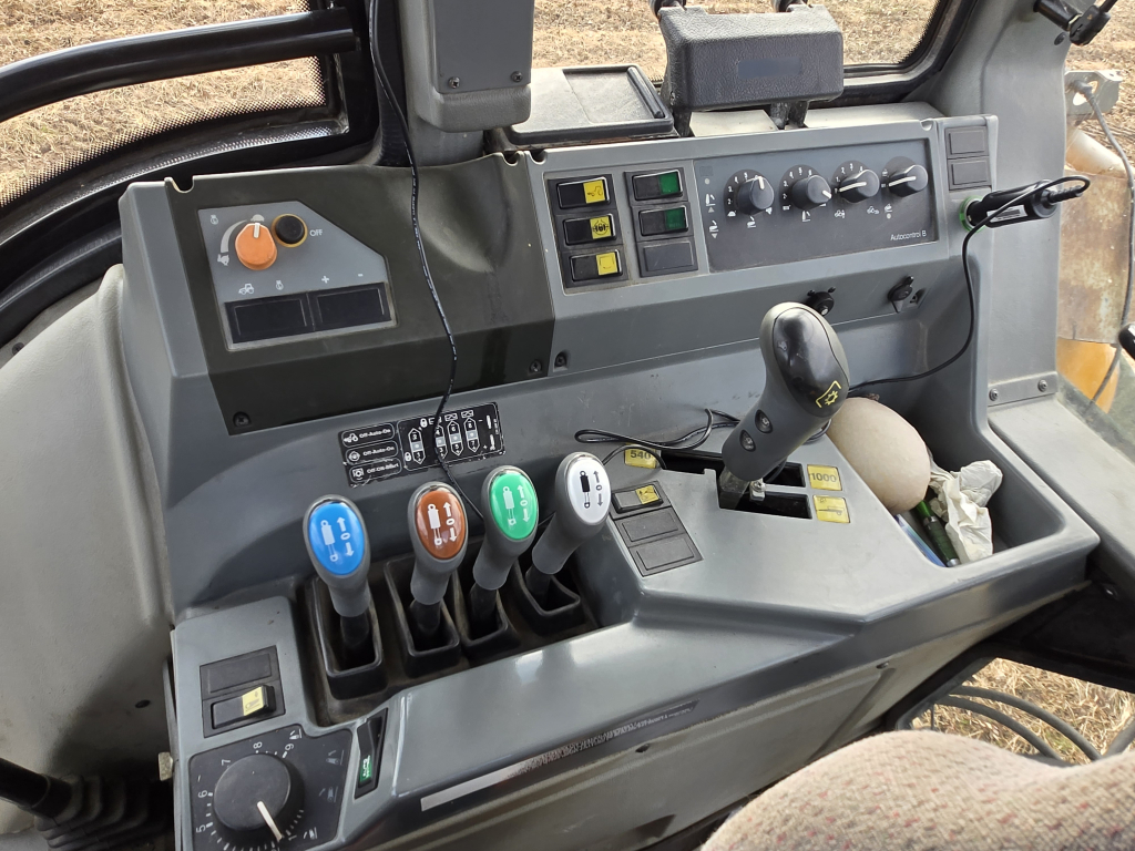 VALTRA T 150 kuva 7