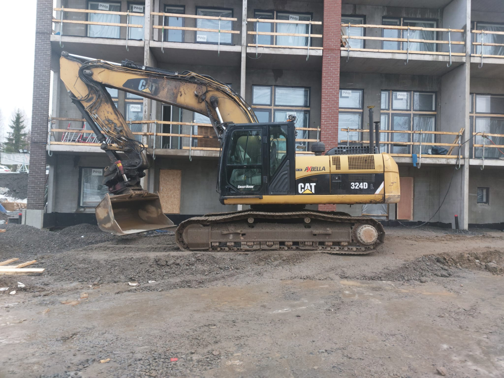 CATERPILLAR Gato 324 D