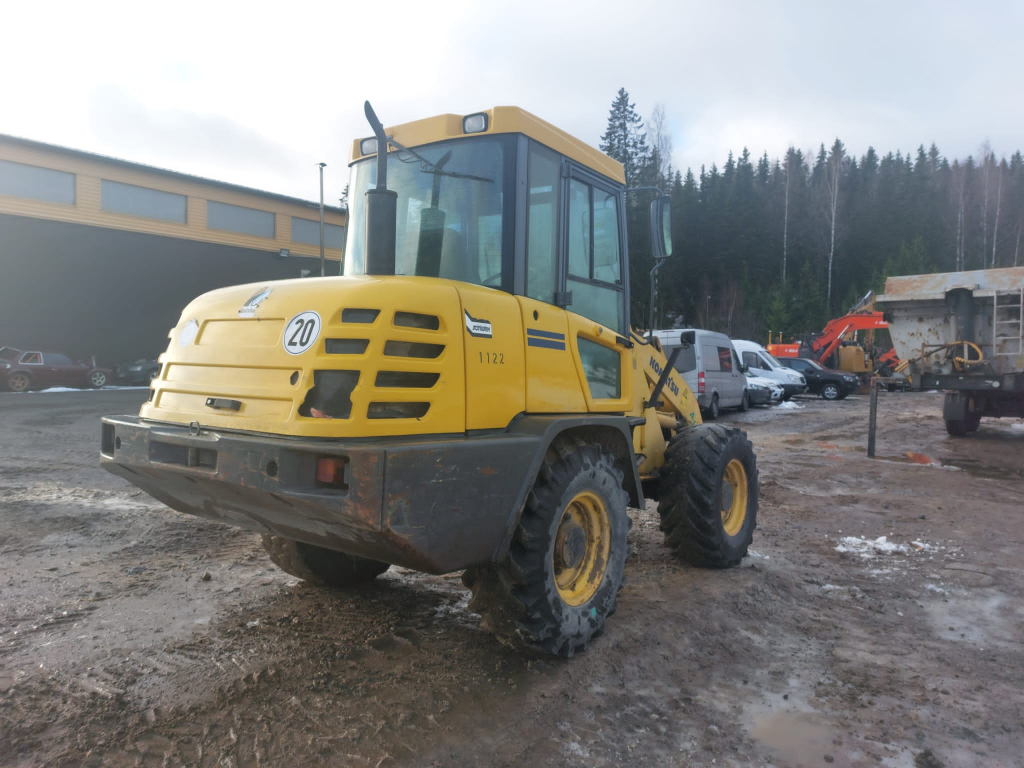 KOMATSU WA90-3 kuva 3