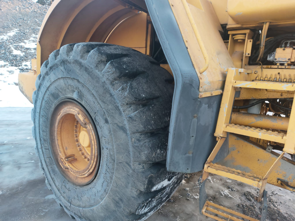 VOLVO L220E kuva 11