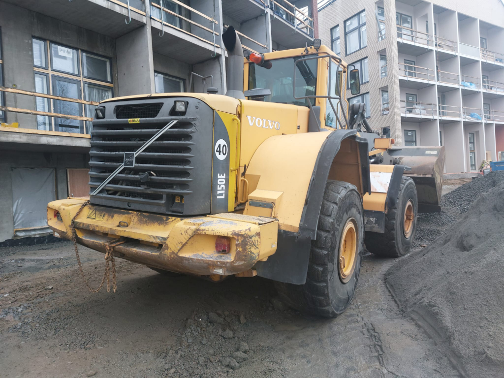 VOLVO L150E kuva 3