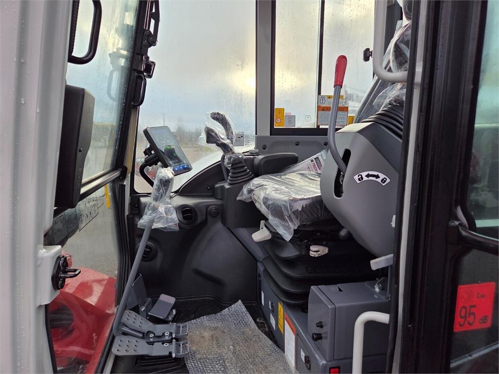 Takeuchi TB370 kuva 5