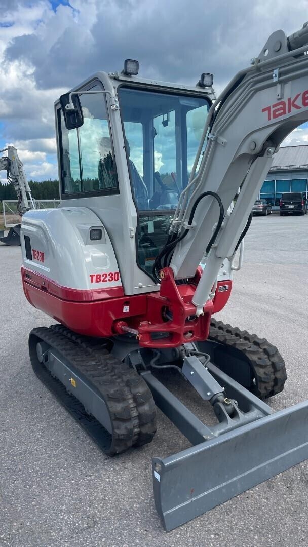 Takeuchi TB230 Engcon kuva 5