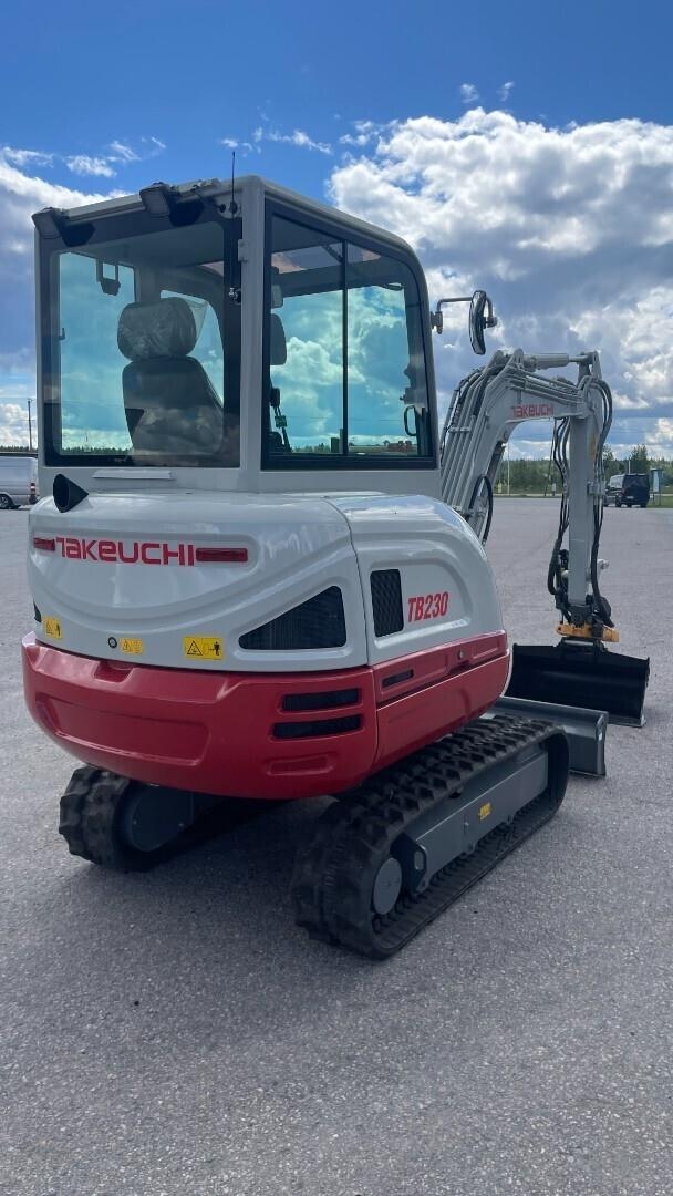 Takeuchi TB230 Engcon kuva 6
