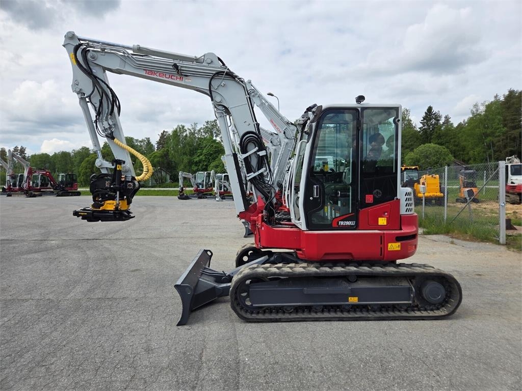 Takeuchi TB280FR kuva 2