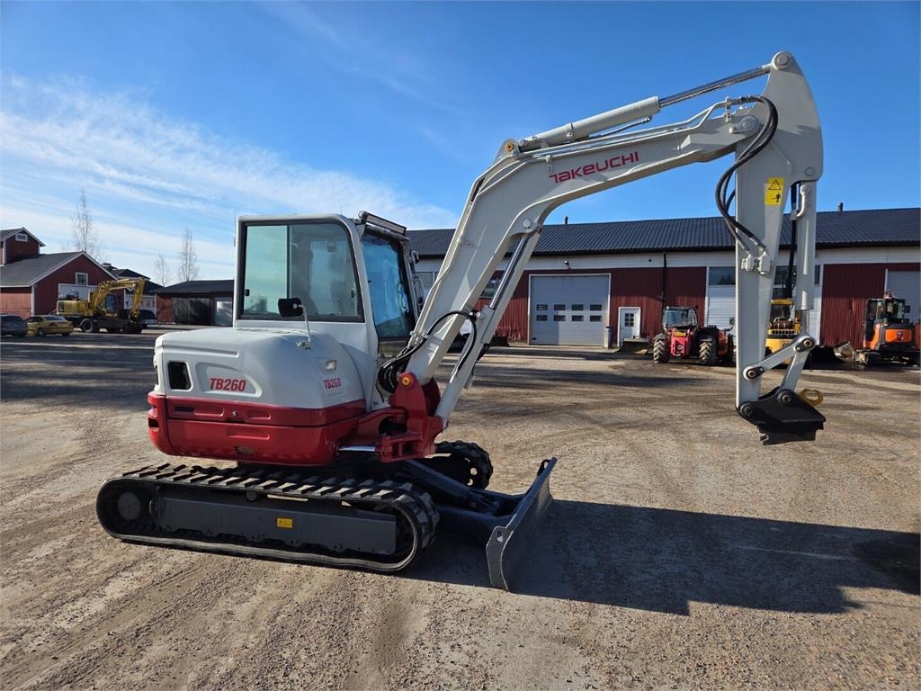 Takeuchi TB260 kuva 5