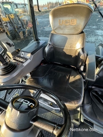 JCB 4220 kuva 9