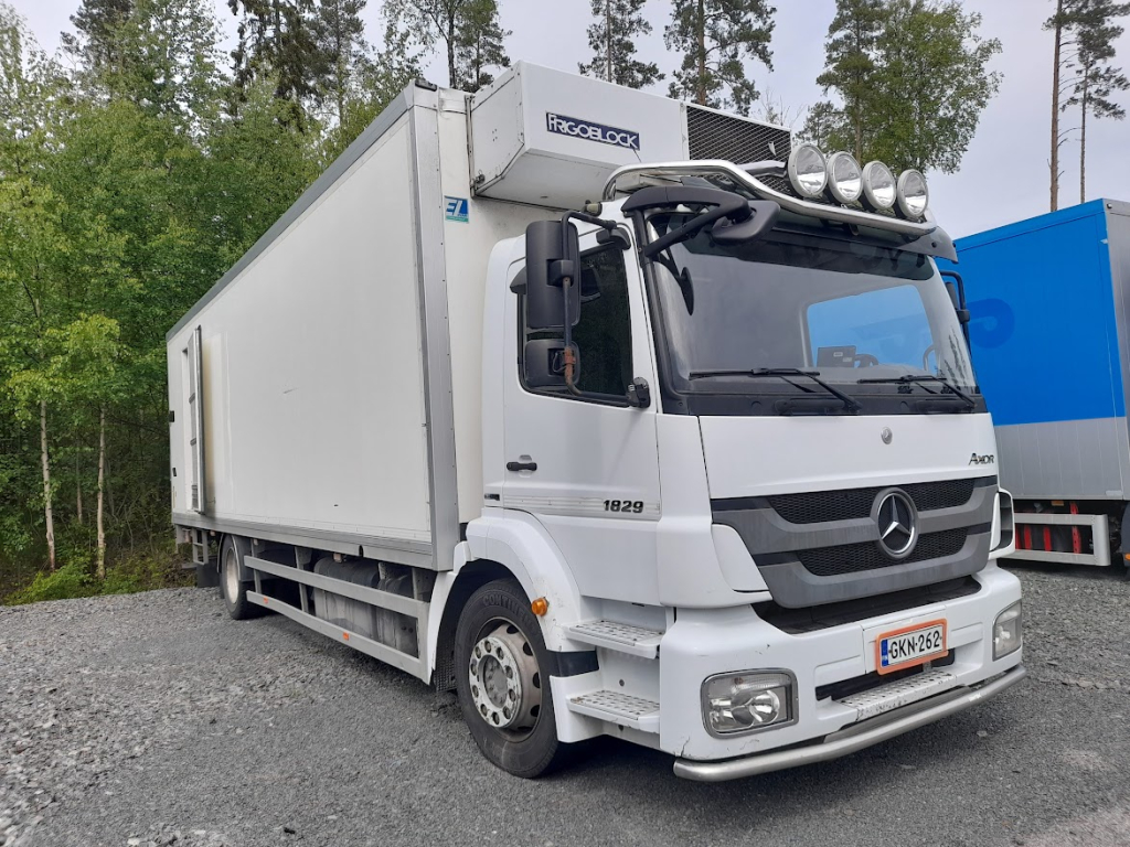 Mercedes Axor 1829 kuva 2