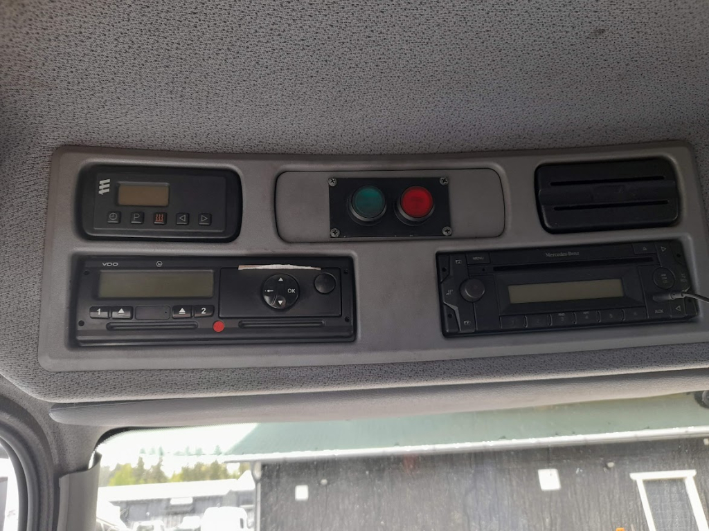 Mercedes Axor 1829 kuva 10