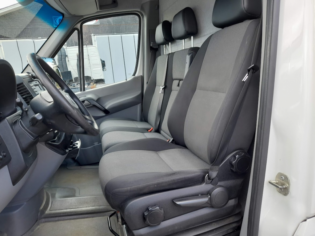 VW Crafter 35 TDI van 120kw skrzynia + winda pl-lift Euro 5 kuva 7