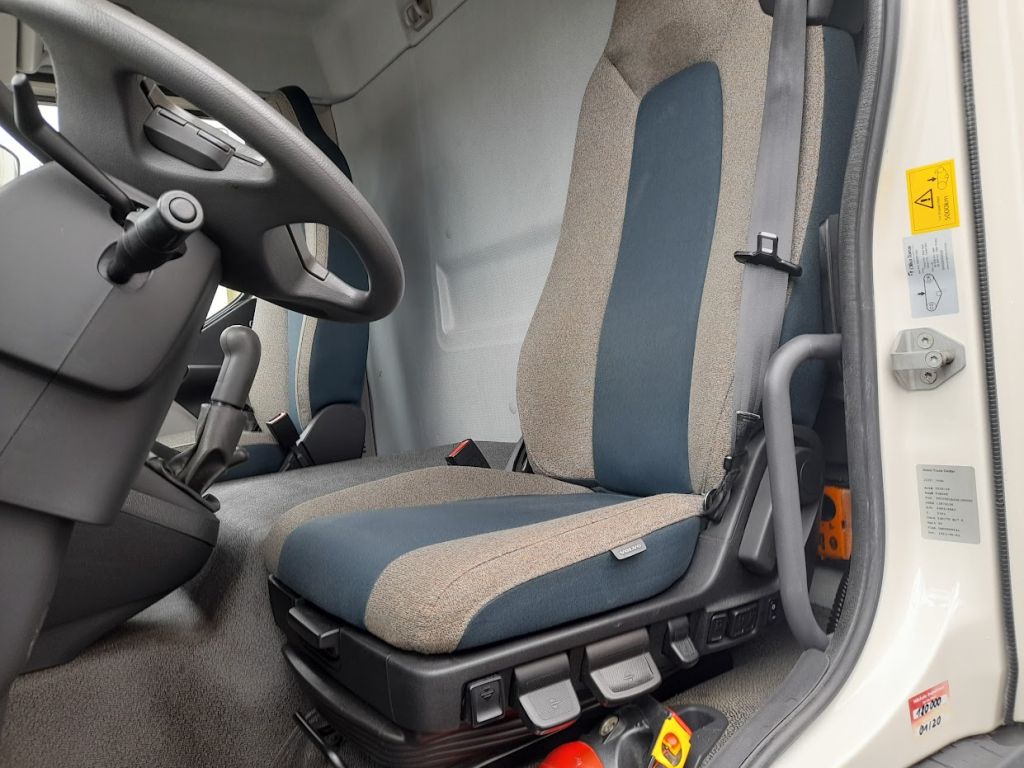 VOLVO FL 210 umpikori Carrier Xarios 600 kuva 8