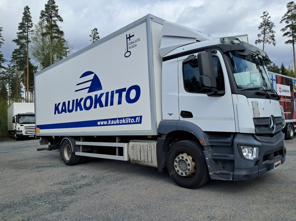 梅赛德斯 Antos 1824 全侧开车身 欧 6 kuva 3