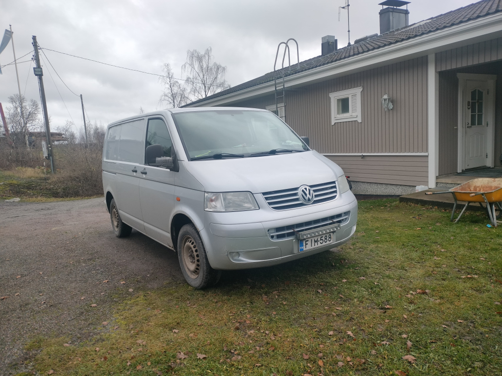 VW Transporter 1.9 TD kats.8/26 jakopää9/26 kuva 8