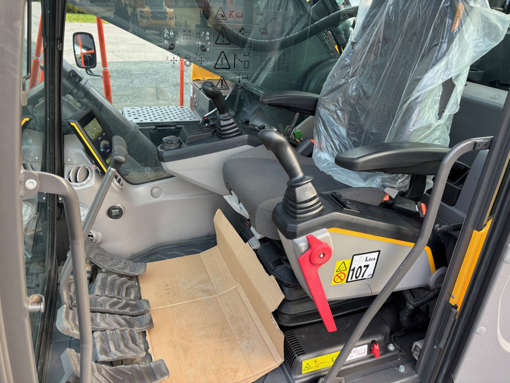 沃尔沃 EC550EL + 涂抹底座 + 润滑脂 + 加热器 + 液压 + 与全新一样 kuva 14