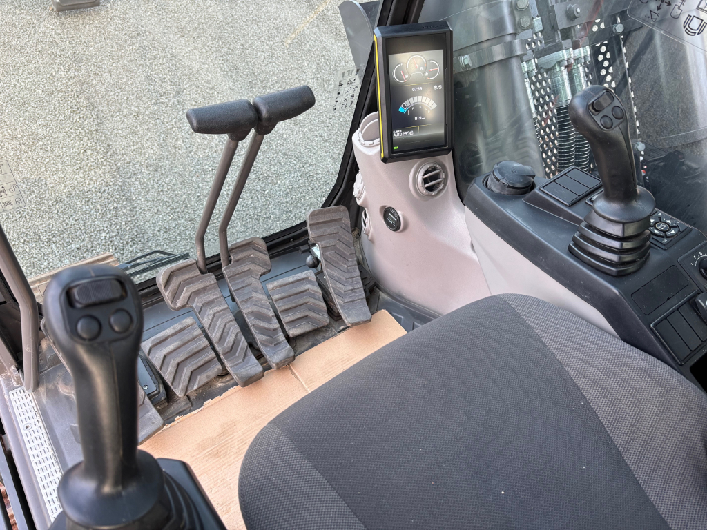 沃尔沃 EC550EL + 涂抹底座 + 润滑脂 + 加热器 + 液压 + 与全新一样 kuva 15