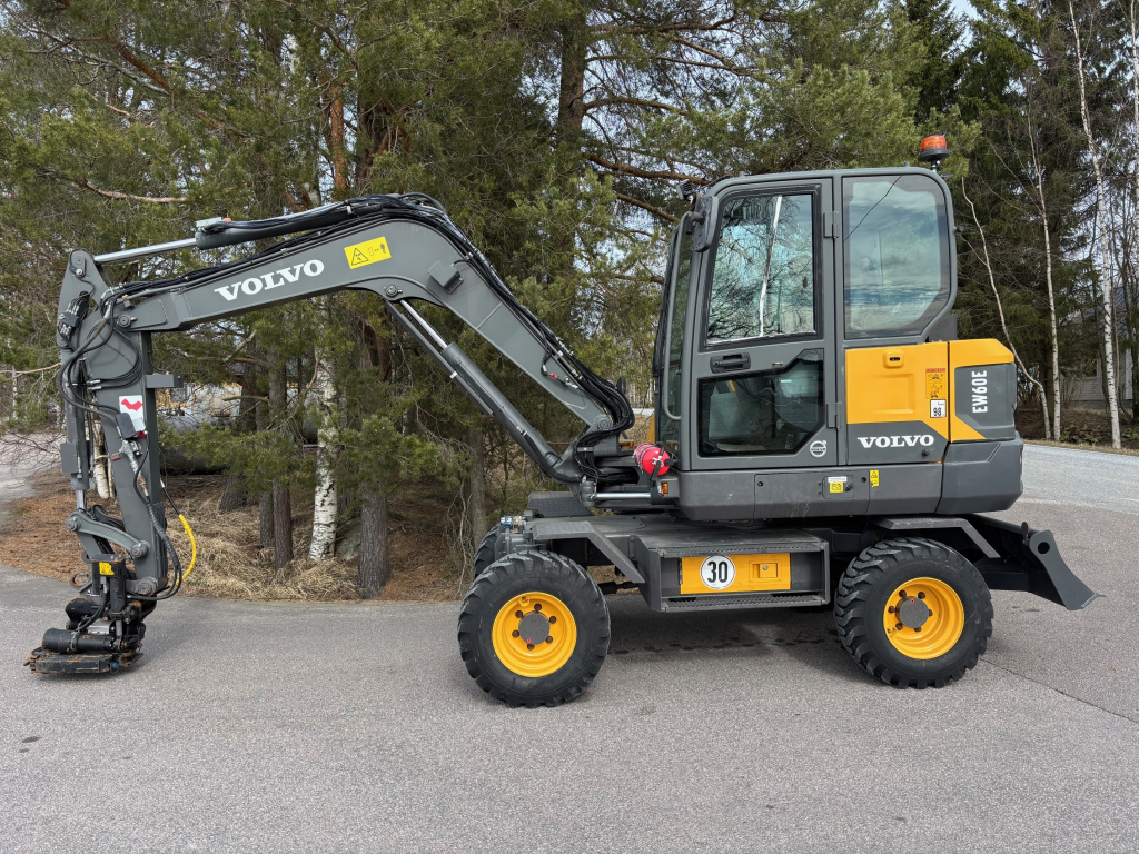 VOLVO EW60E + ZSÍR + PROBO Acélcsukló fogóval + KERÉKKORMÁNYZÁS
