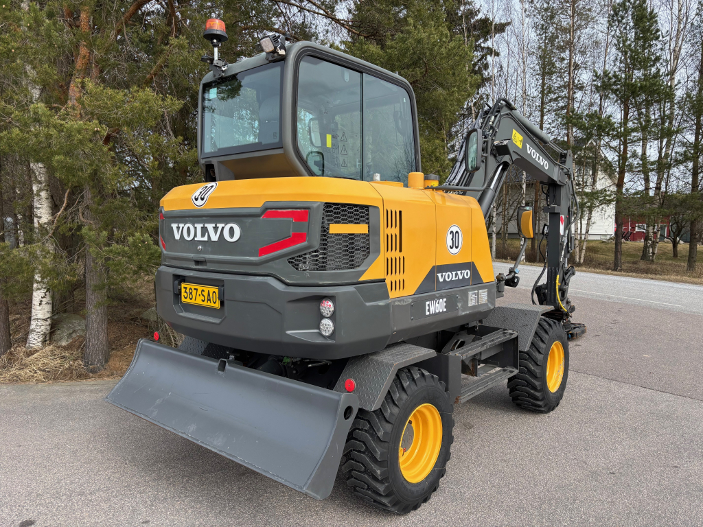 VOLVO EW60E + ZSÍR + PROBO Acélcsukló fogóval + KERÉKKORMÁNYZÁS kuva 5