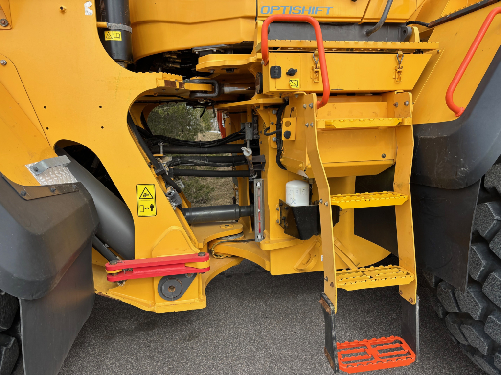 VOLVO L260H + STUPEŇ 5 + BSS + CDC PÁKOVÉ ŘÍZENÍ + EBERI + NOVÁ V-TIP lopata kuva 10