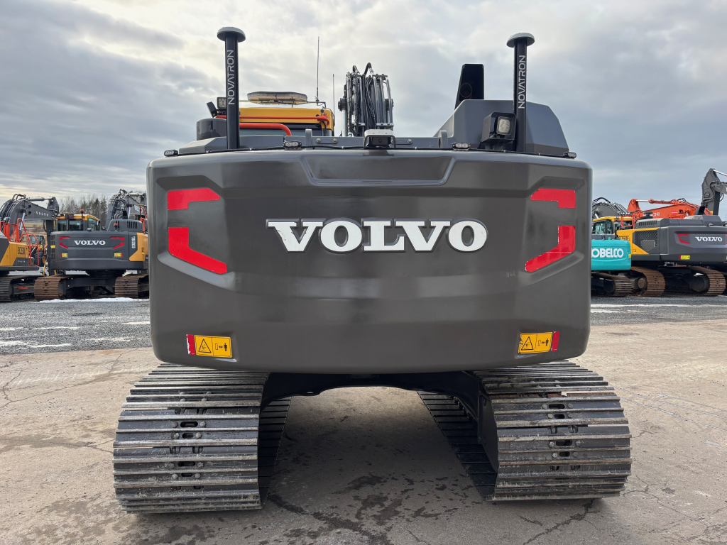 VOLVO EC180EL + 800MM TELAT + RASVARI + LÄMMITIN + EC226 PIHDILLÄ + NOVATRON 3D kuva 9