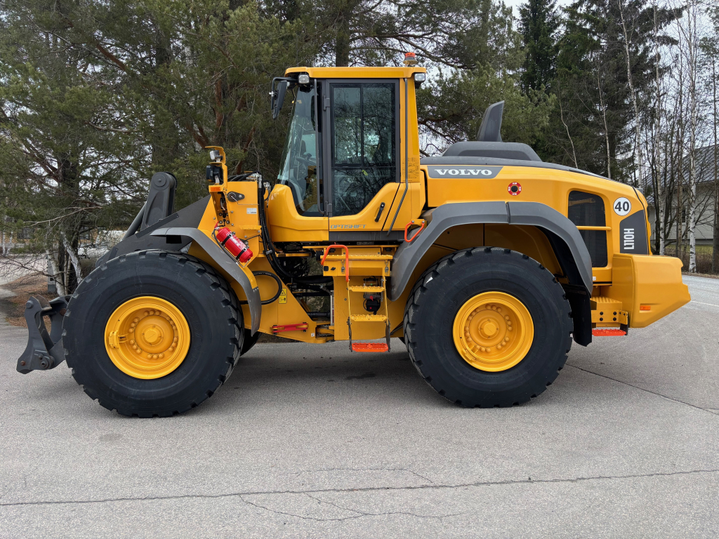 VOLVO L110H + ШВИДКИЙ РОЗ'ЄМ + ДВА ДОДАТКОВИХ ГІДРОПРИВОДУ + BSS + CDC ВАЖЕЛЬ КЕРМОВИЙ