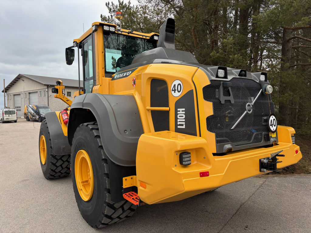 VOLVO L110H + موصل سريع + محركين هيدروليكيين إضافيين + توجيه ذراع BSS + CDC kuva 2