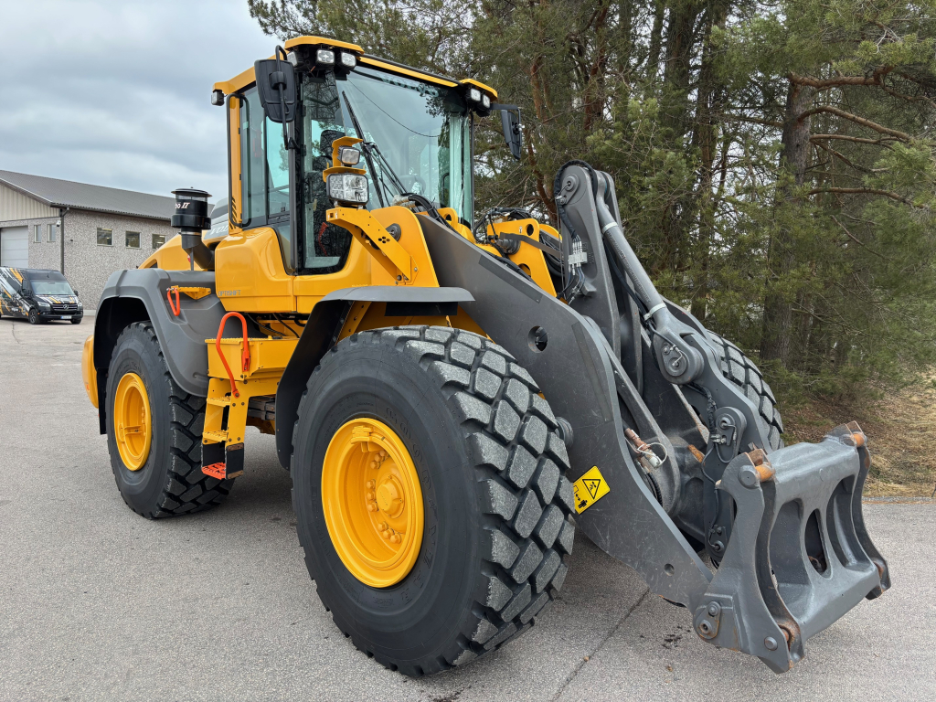 VOLVO L110H + موصل سريع + محركين هيدروليكيين إضافيين + توجيه ذراع BSS + CDC kuva 5
