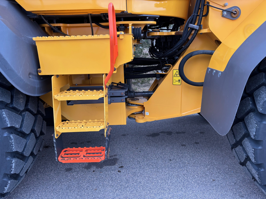 VOLVO L110H + موصل سريع + محركين هيدروليكيين إضافيين + توجيه ذراع BSS + CDC kuva 10