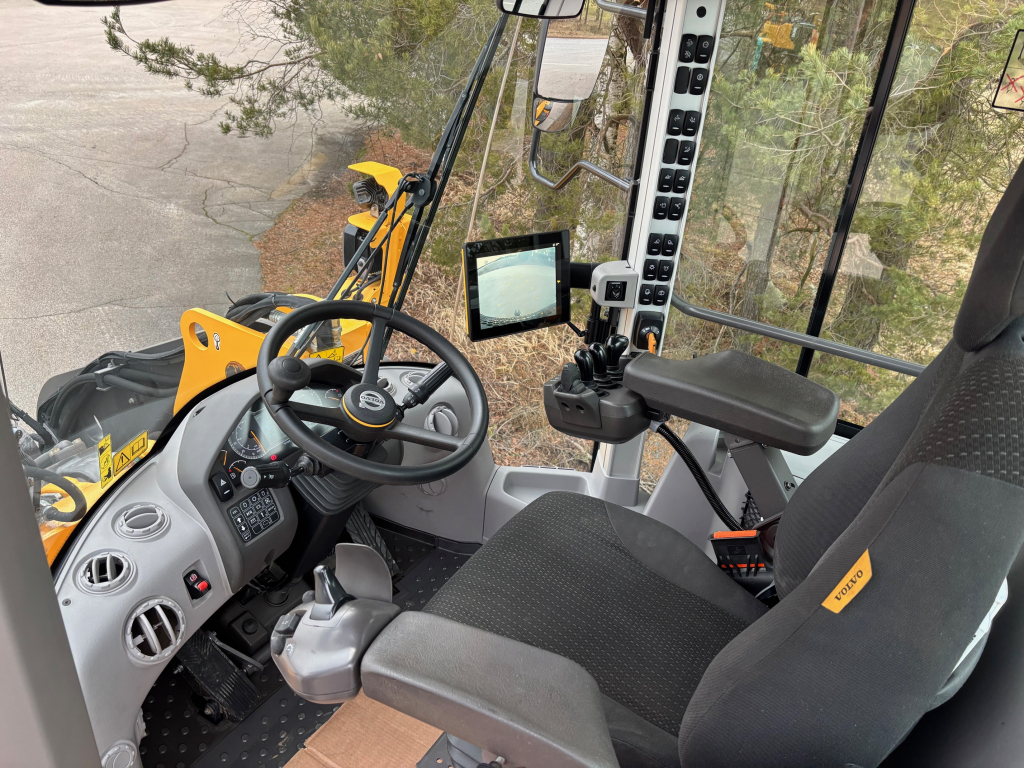 VOLVO L110H + موصل سريع + محركين هيدروليكيين إضافيين + توجيه ذراع BSS + CDC kuva 13