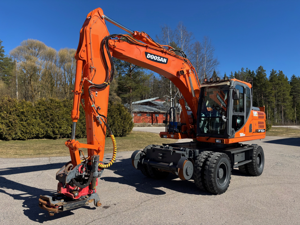 DOOSAN DX160W-3 轨道机 + 润滑脂 + 加热器 + PROBO INDEXATOR R6 带钳子 kuva 3