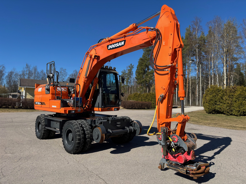 DOOSAN DX160W-3 轨道机 + 润滑脂 + 加热器 + PROBO INDEXATOR R6 带钳子 kuva 6