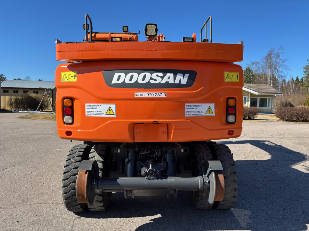DOOSAN DX160W-3 轨道机 + 润滑脂 + 加热器 + PROBO INDEXATOR R6 带钳子 kuva 9