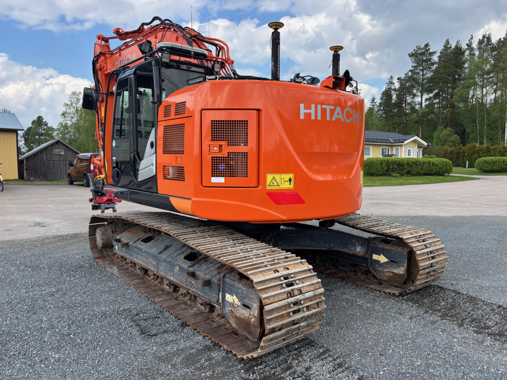 HITACHI ZAXIS225USLC-6 + RASVARI + LÄMMITIN + INDEXATOR R8 + LEICA 3D kuva 2