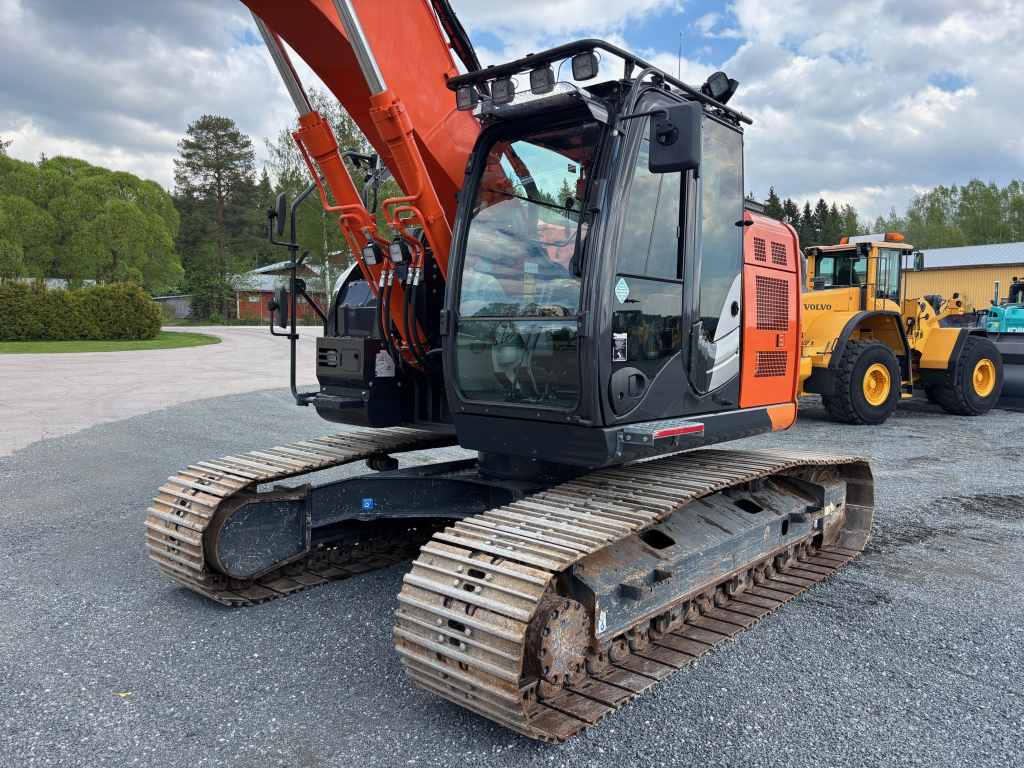 HITACHI ZAXIS225USLC-6 + RASVARI + LÄMMITIN + INDEXATOR R8 + LEICA 3D kuva 4