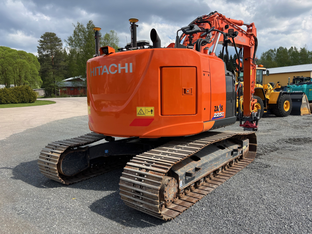 HITACHI ZAXIS225USLC-6 + RASVARI + LÄMMITIN + INDEXATOR R8 + LEICA 3D kuva 5